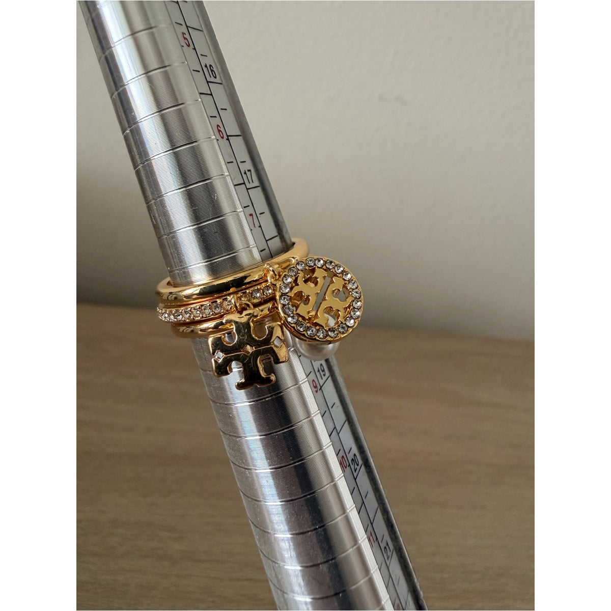 Tory Burch Icon Pavé Charm Stacking Ring Gold Faux Pearl Size 8 New