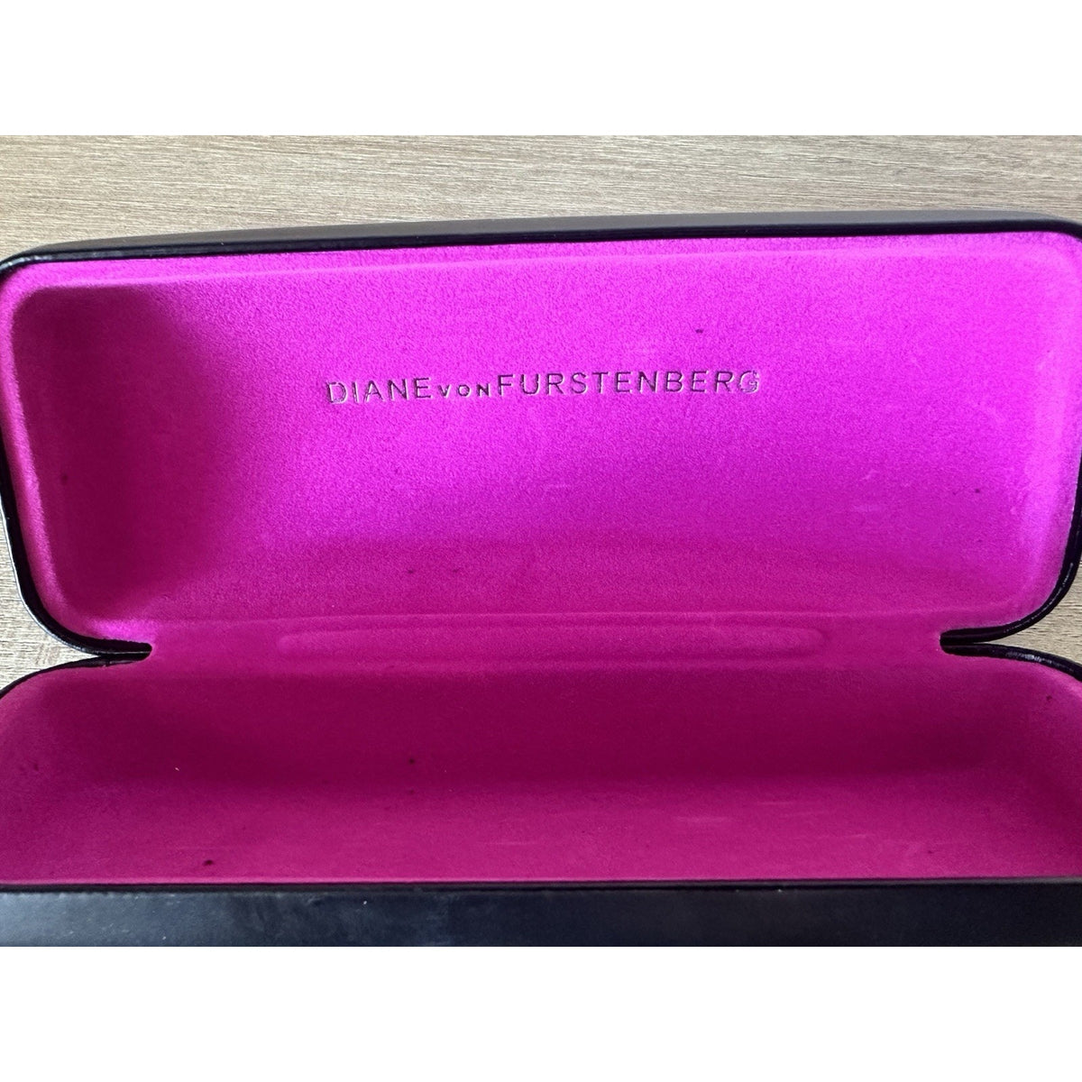 DVF Diane Von Furstenberg Sunglasses Case Black Pink Interior Hard Case