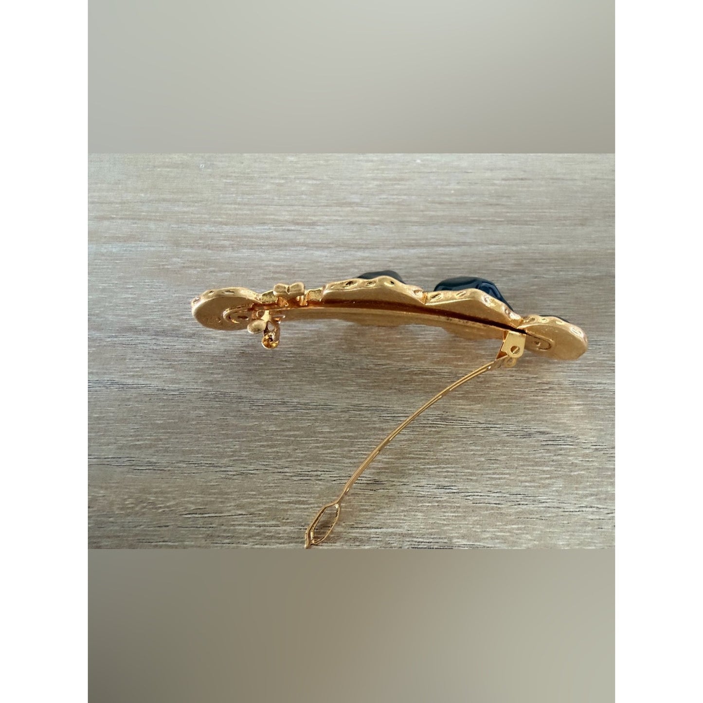 Tory Burch Black Enamel Gold Tone Hair Barrette Logo Hair Clip