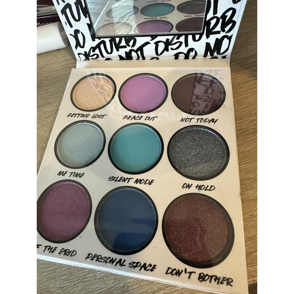 Beauty Bundle Olaplex Briogeo JOAH Nexxt Makeup Bag EOS Isle Paradise 12 Pieces