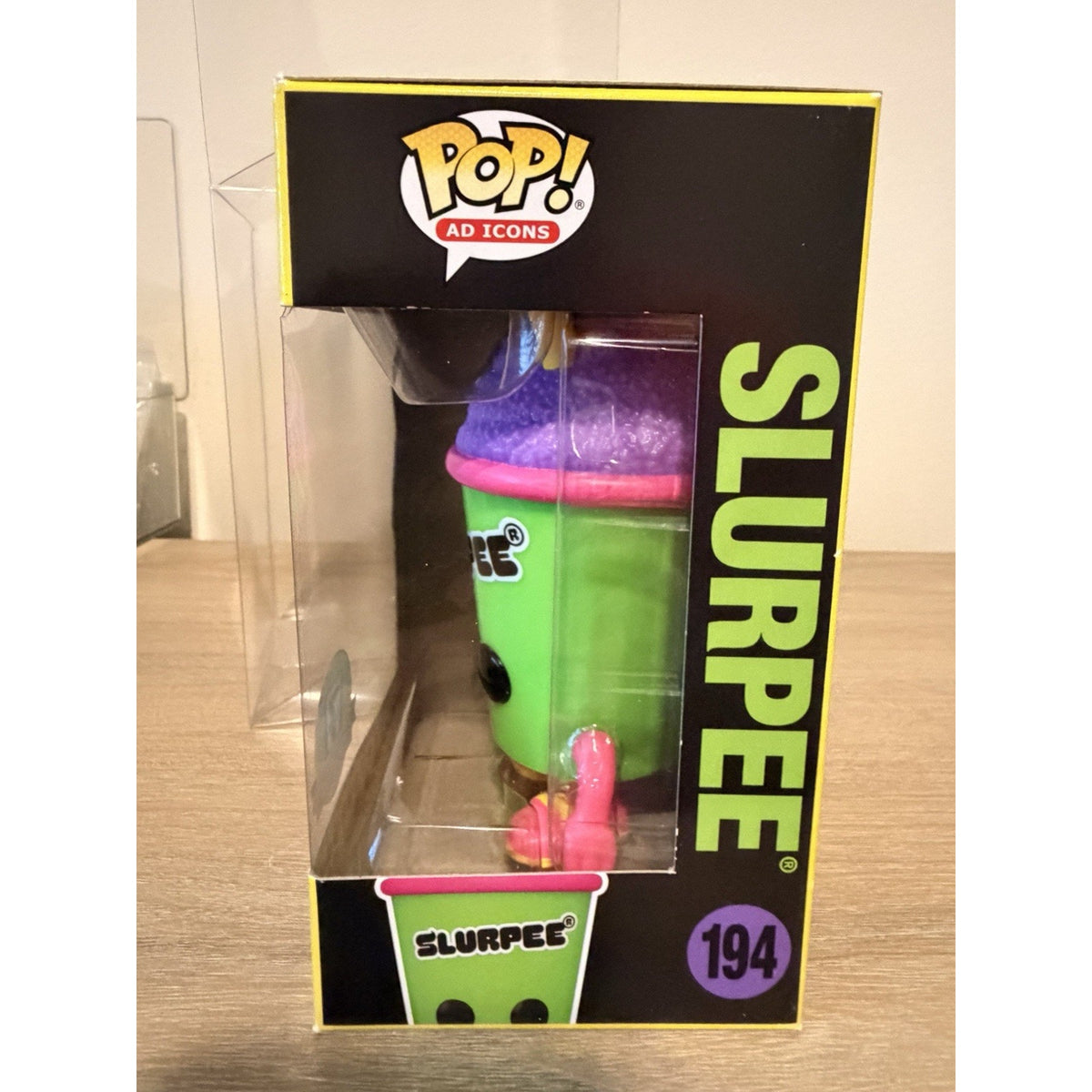 Funko Pop Slurpee 194 7-Eleven Exclusive Green Cup Ad Icons w/ Protector