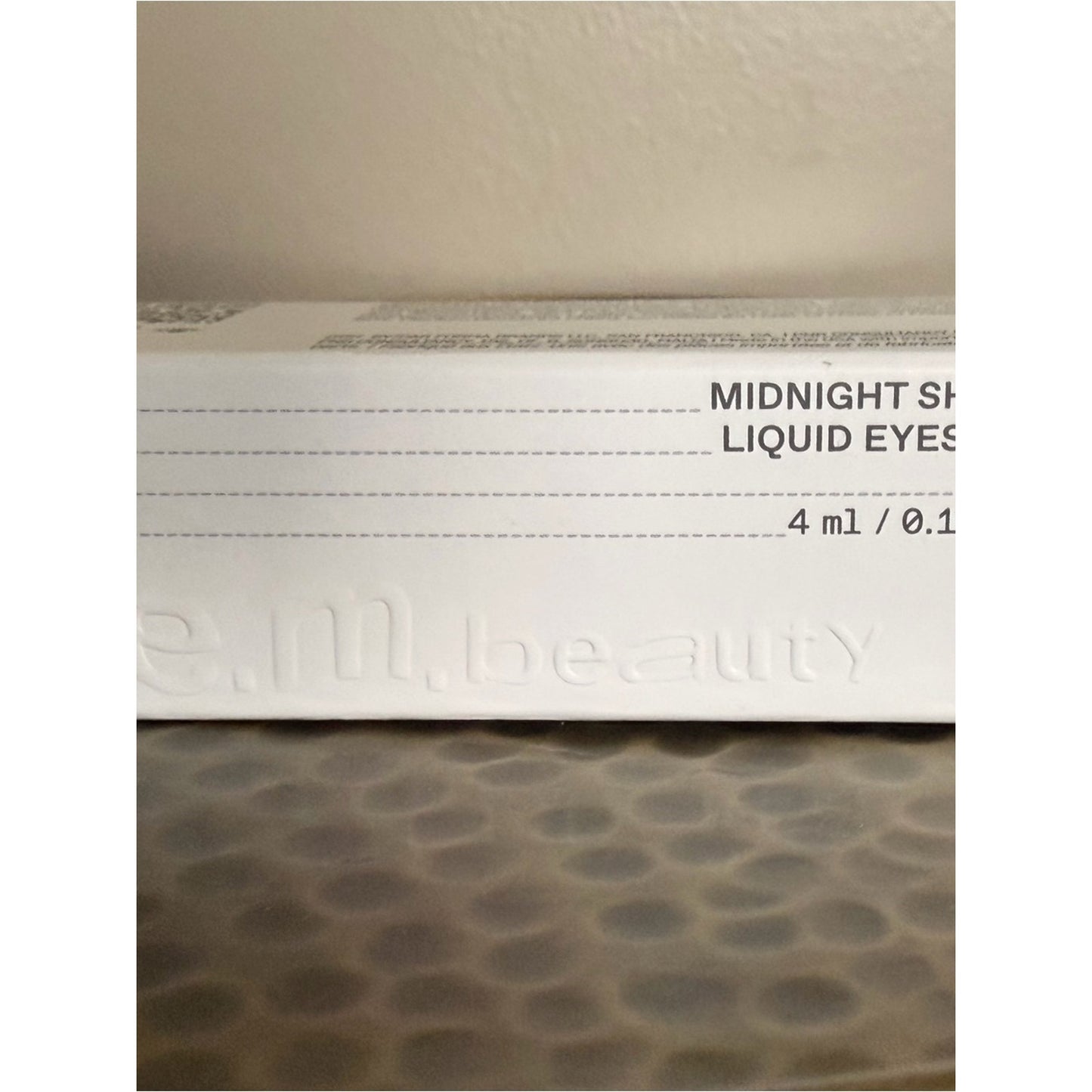 R.E.M. Beauty Midnight Shadows Liquid Eyeshadow TXT ME 0.13 oz 4ml New In Box
