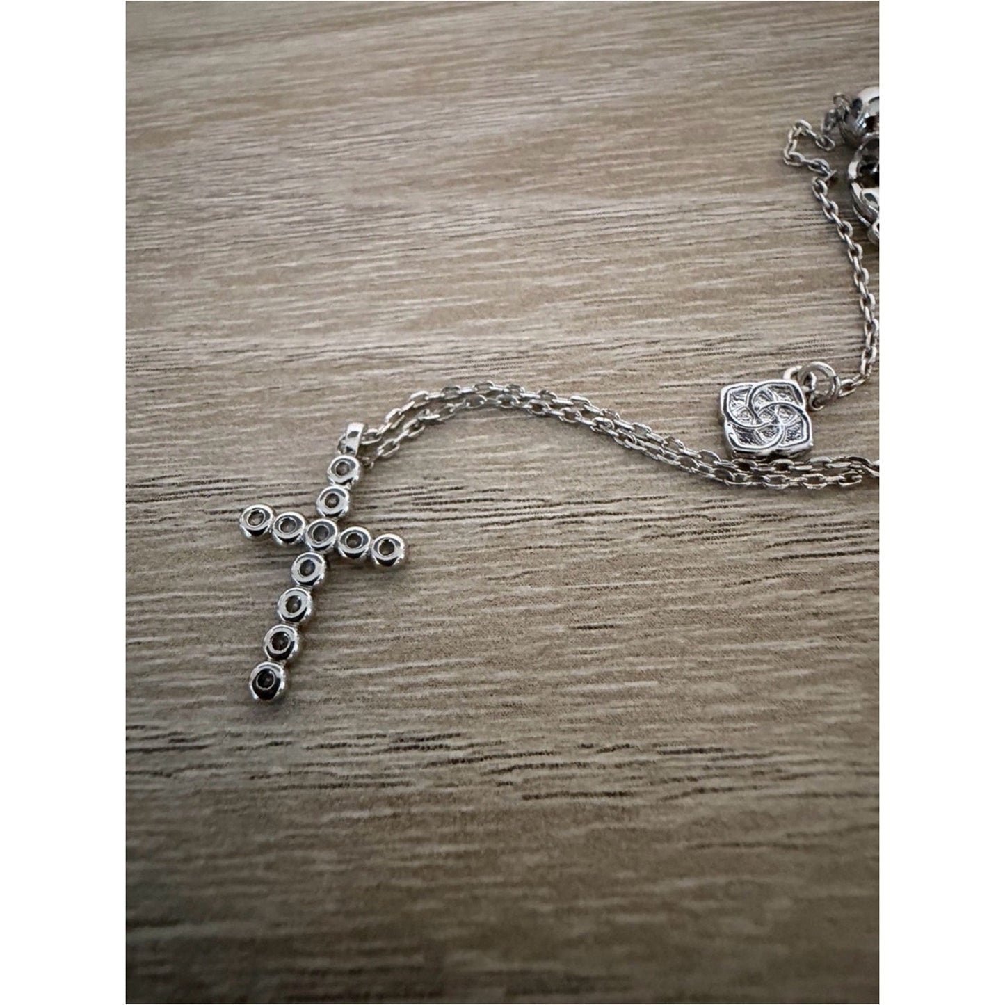 Kendra Scott Silver Tone Crystal Cross Adjustable Slider Necklace