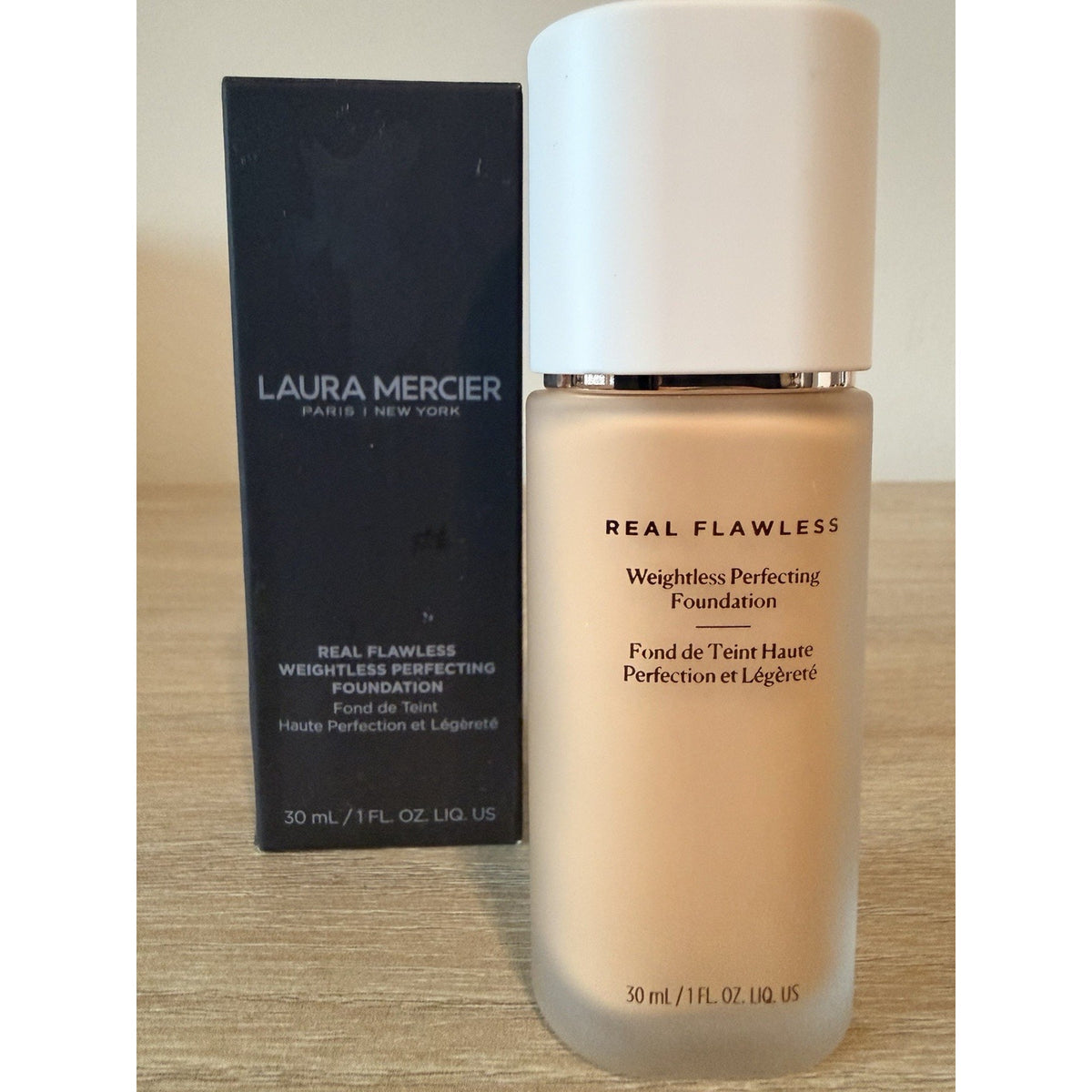 Laura Mercier Real Flawless Weightless Perfecting Foundation 3W0 Sandstone 1oz