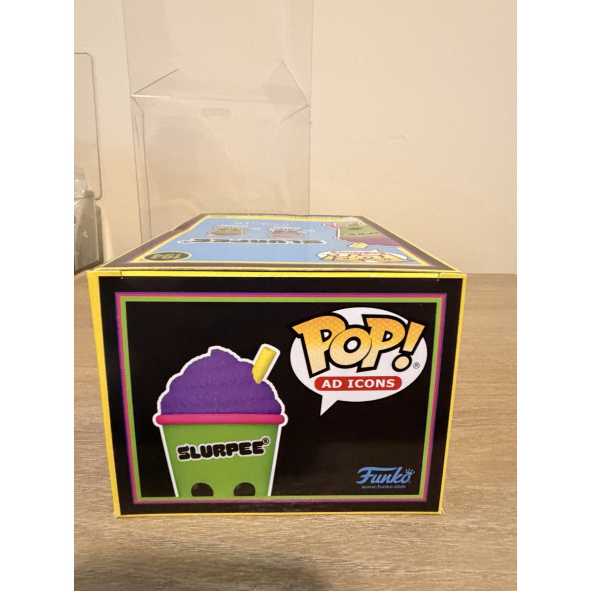 Funko Pop Slurpee 194 7-Eleven Exclusive Green Cup Ad Icons w/ Protector