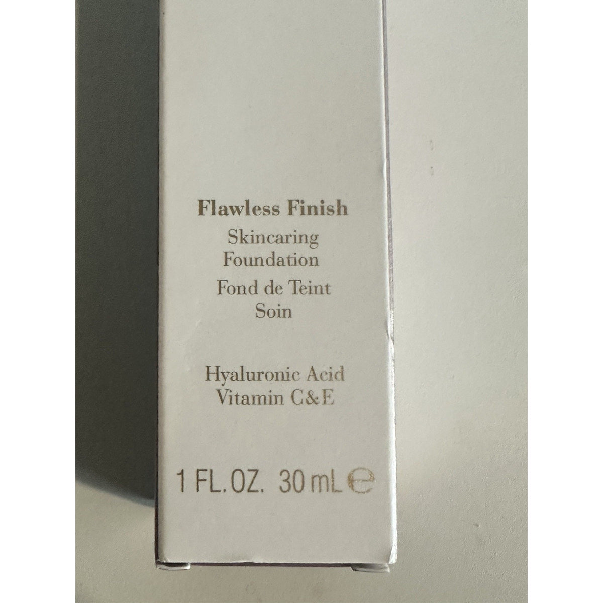 Elizabeth Arden Flawless Finish Foundation 120W 1oz New In Box