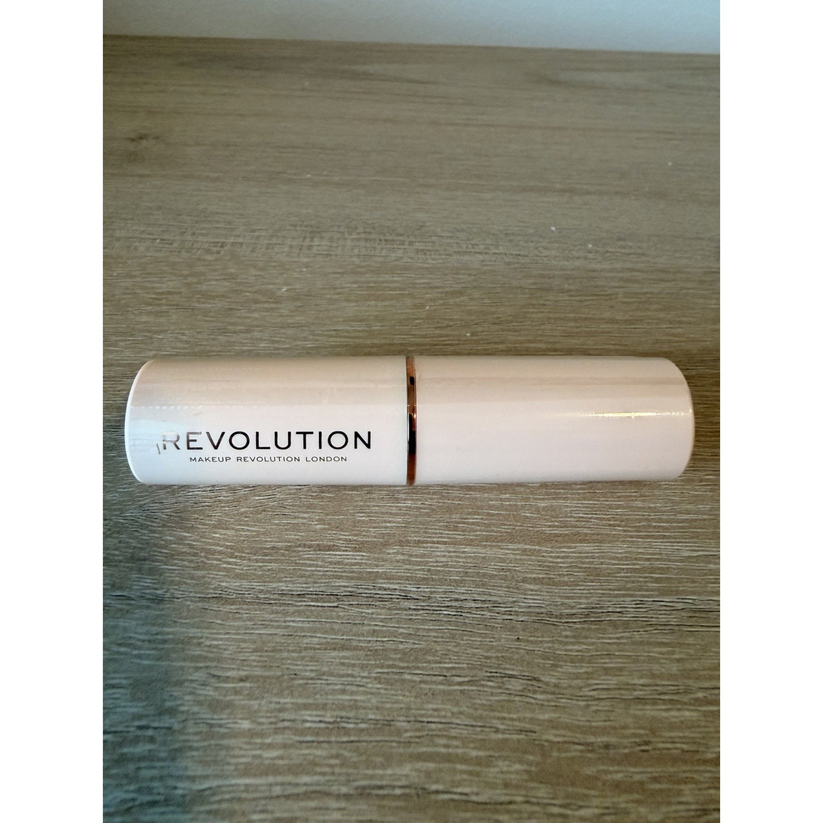 Makeup Revolution Foundation Stick F2 Full Coverage Cream New Sealed