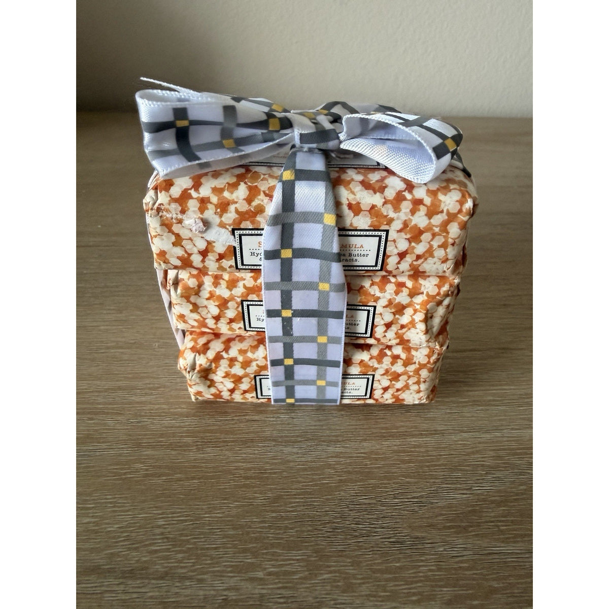 Beekman 1802 Honey Orange Blossom Goat Milk Soap 3 Bar Ribbon Gift Set