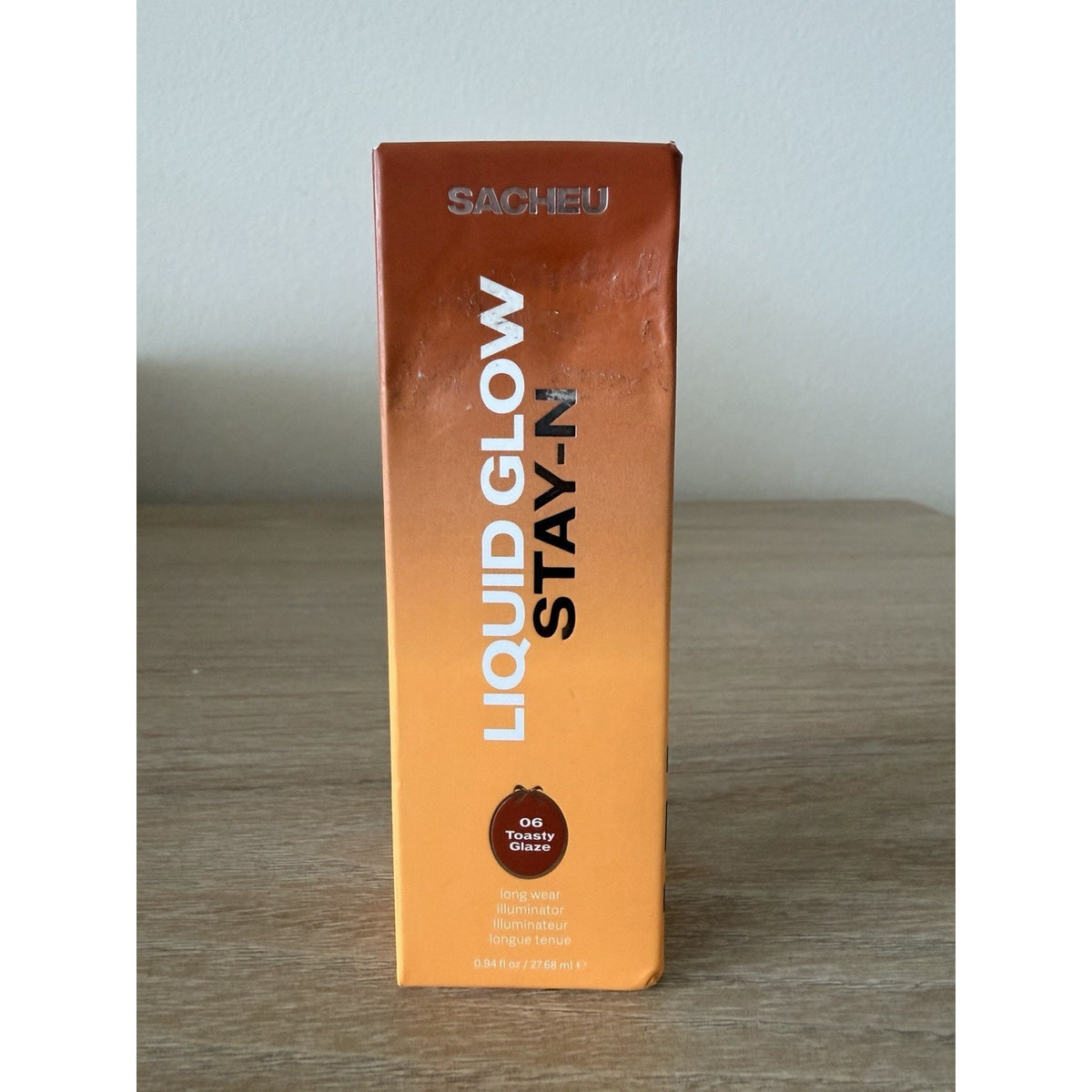 SACHEU Liquid Glow STAY-N Toasty Glaze 06 0.94 oz New Exp 2028