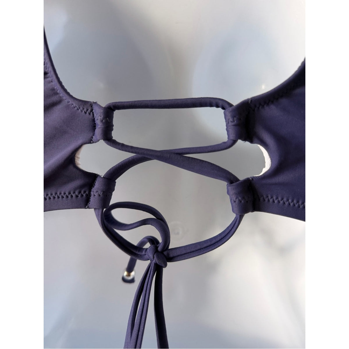 Cupshe NWT Navy White Floral Wrap Bikini Set Tie Side Swimsuit Size Medium