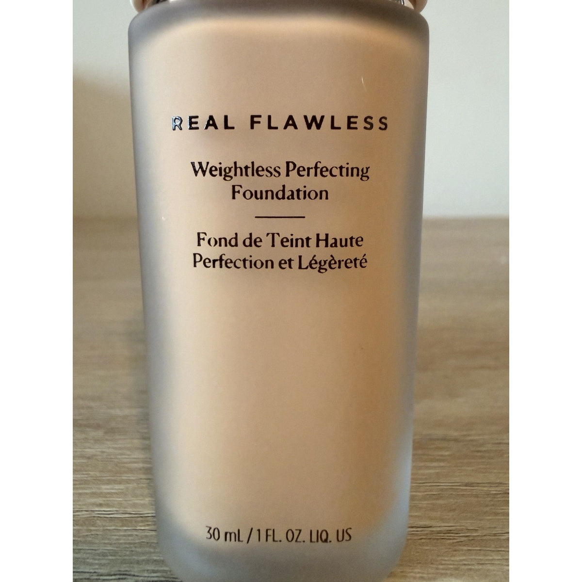 Laura Mercier Real Flawless Weightless Perfecting Foundation 3W0 Sandstone 1oz
