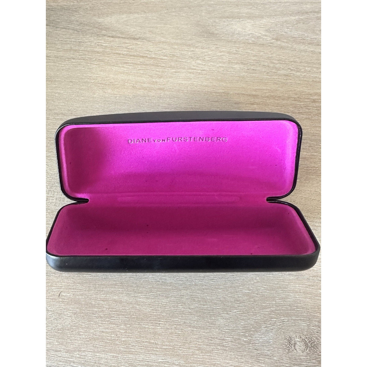 DVF Diane Von Furstenberg Sunglasses Case Black Pink Interior Hard Case