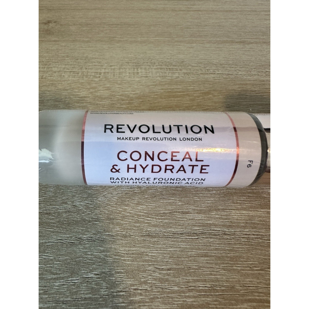 Makeup Revolution Conceal & Hydrate Foundation F6 Radiance 0.7oz NEW